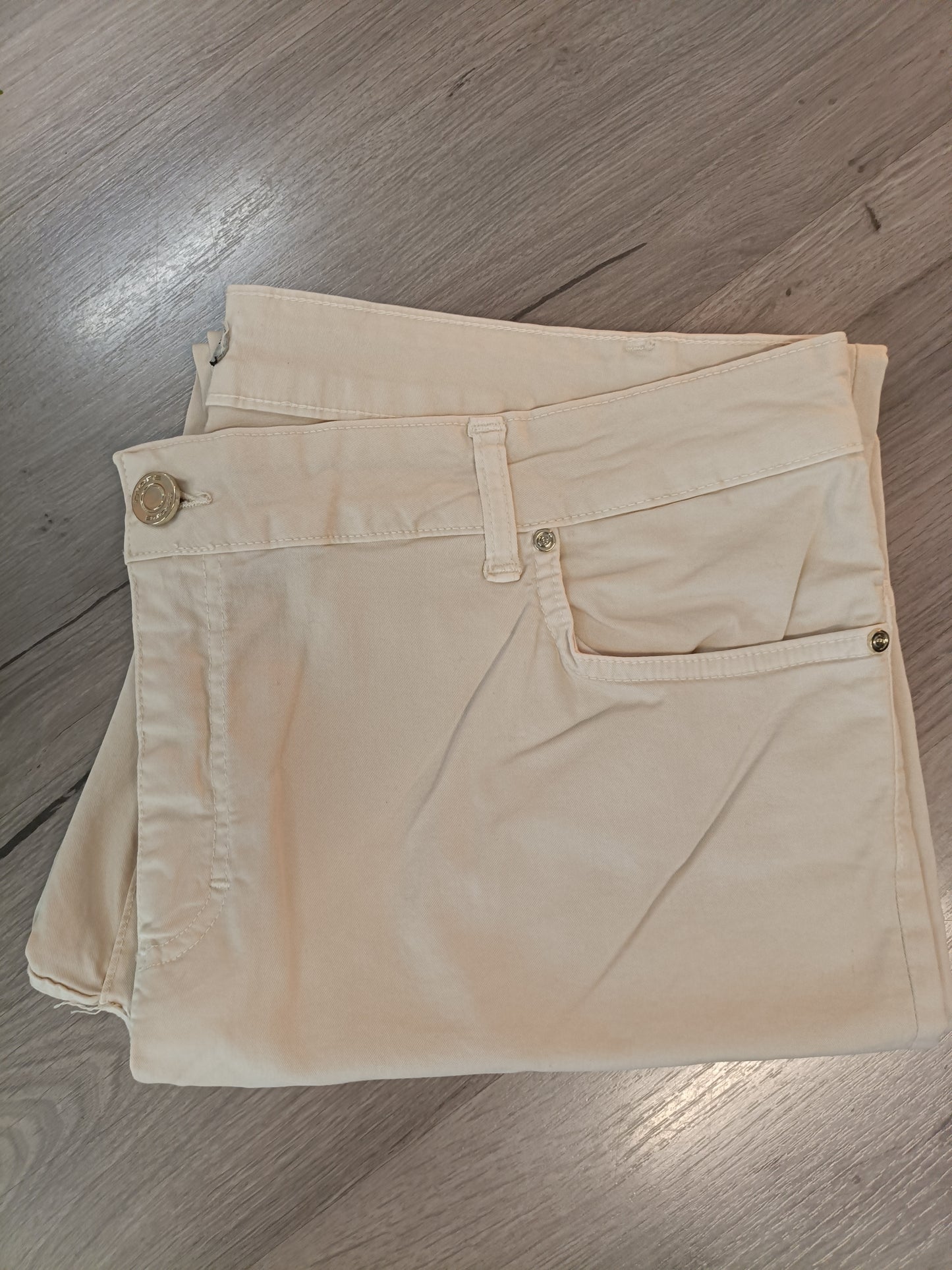 Pantalone basico in gabardina